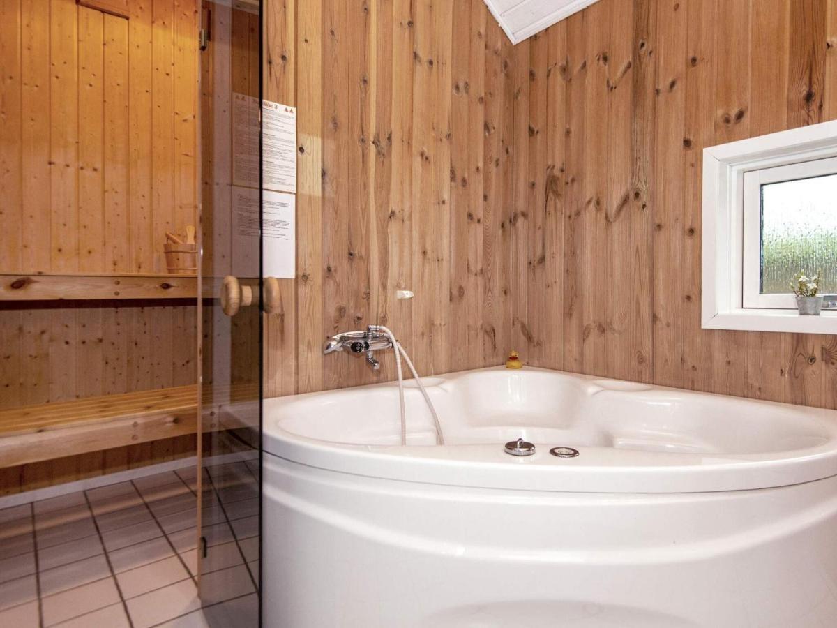 8 Person Holiday Home In Nordborg Ngoại thất bức ảnh