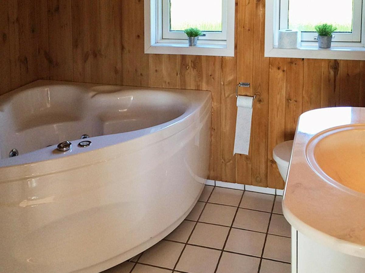 8 Person Holiday Home In Nordborg Ngoại thất bức ảnh